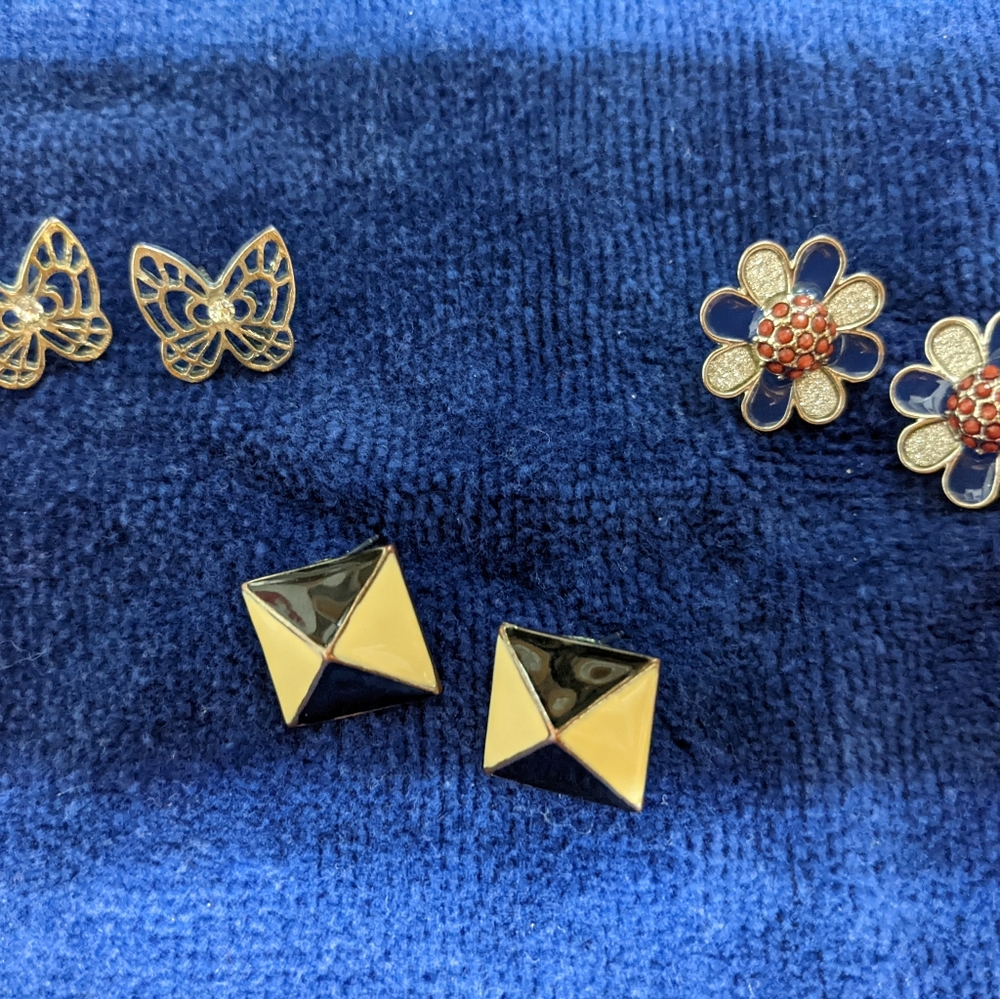 Women's earrings (set of 3)